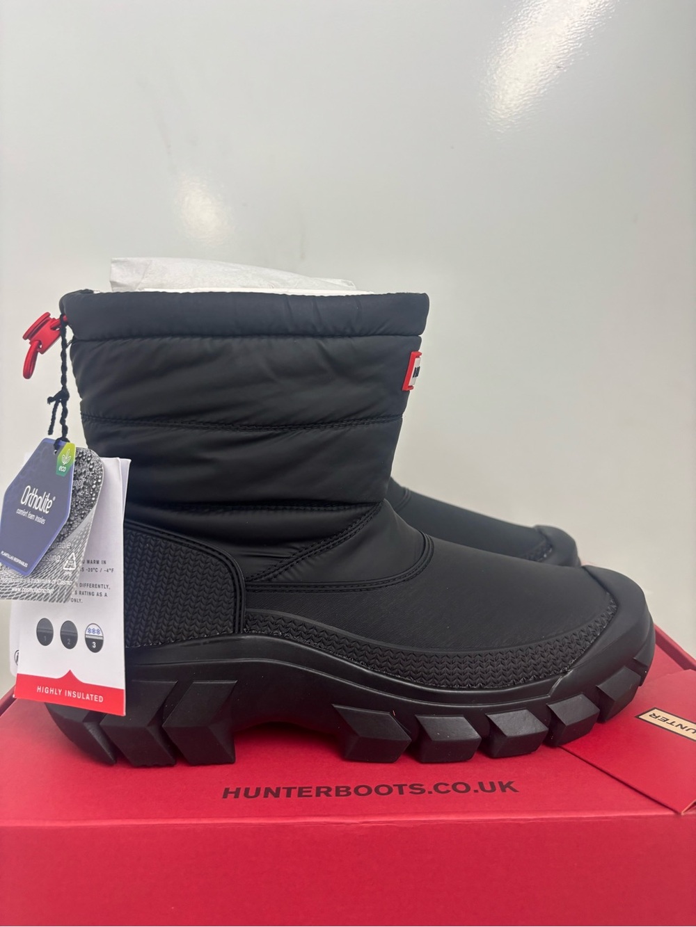 Hunter intrepid short Insulated Snow Boots Black US 8 womens or 6.5 Mens/kids